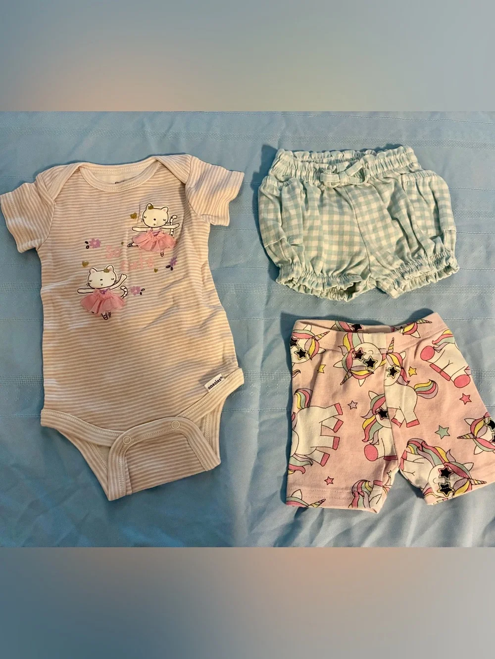 Girl’s Newborn-3M Outfits